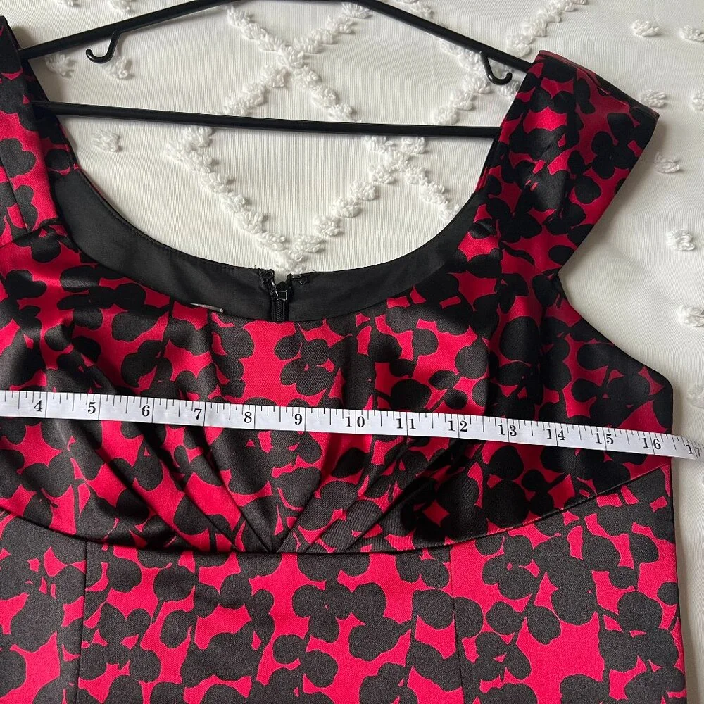 Maggy London Sleeveless Red and Black Satin Dress SIZE 8 - Picture 13 of 16